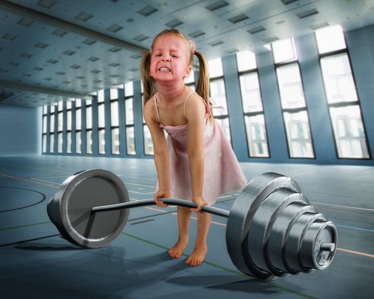 Los niños y las pesas
