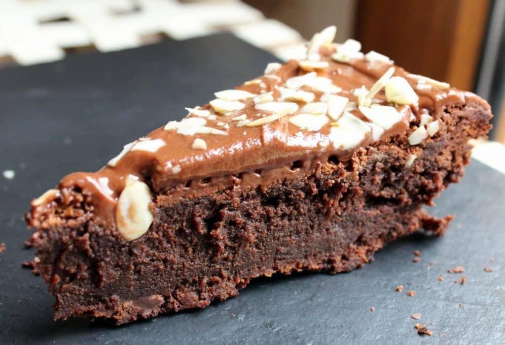 tarta de avellanas con chocolate