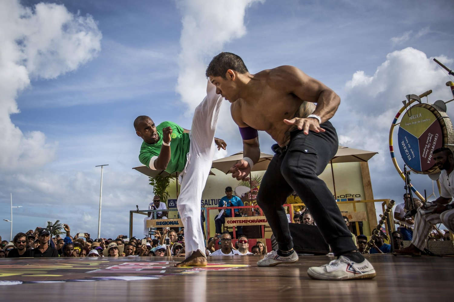 Recorrido histórico por la Capoeira ¿Arte marcial o danza?