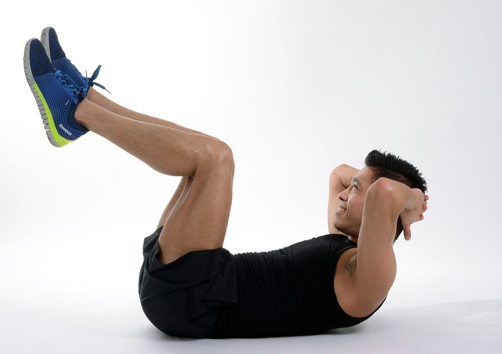 Hacer abdominales fortalece el abdormen