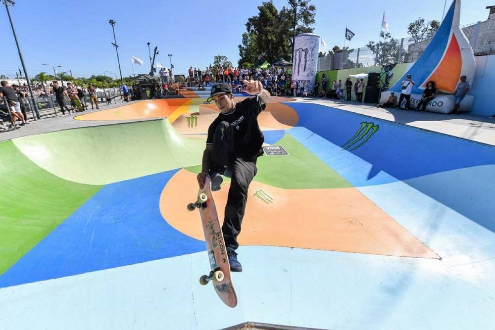 Skateboard