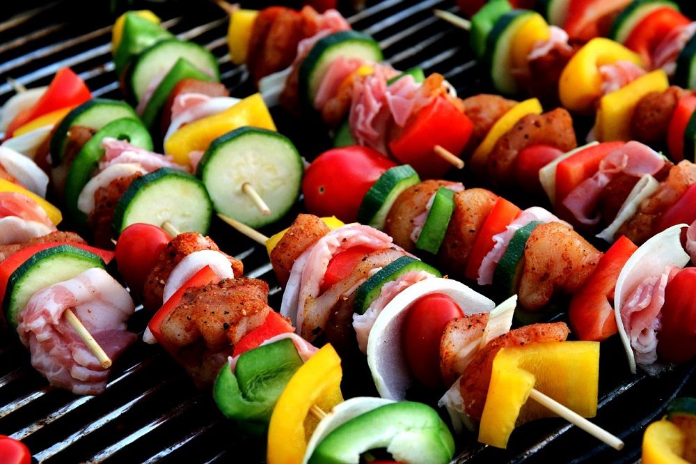 Verduras a la parrilla: comida saludable para cocinar en una barbacoa
