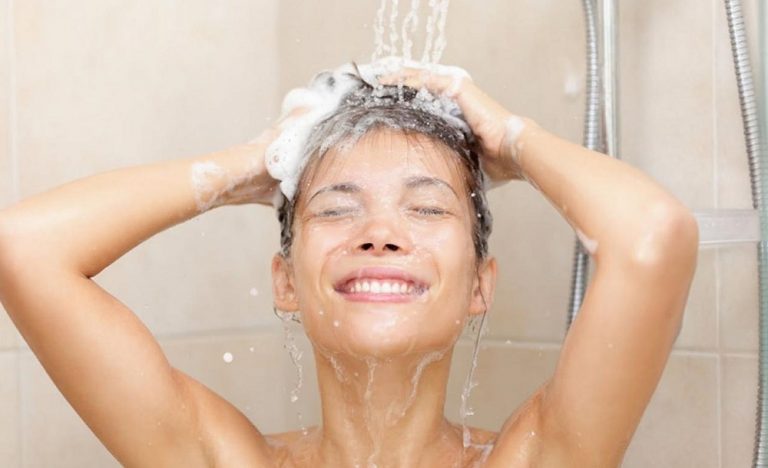 beneficios de ducharse con agua fría