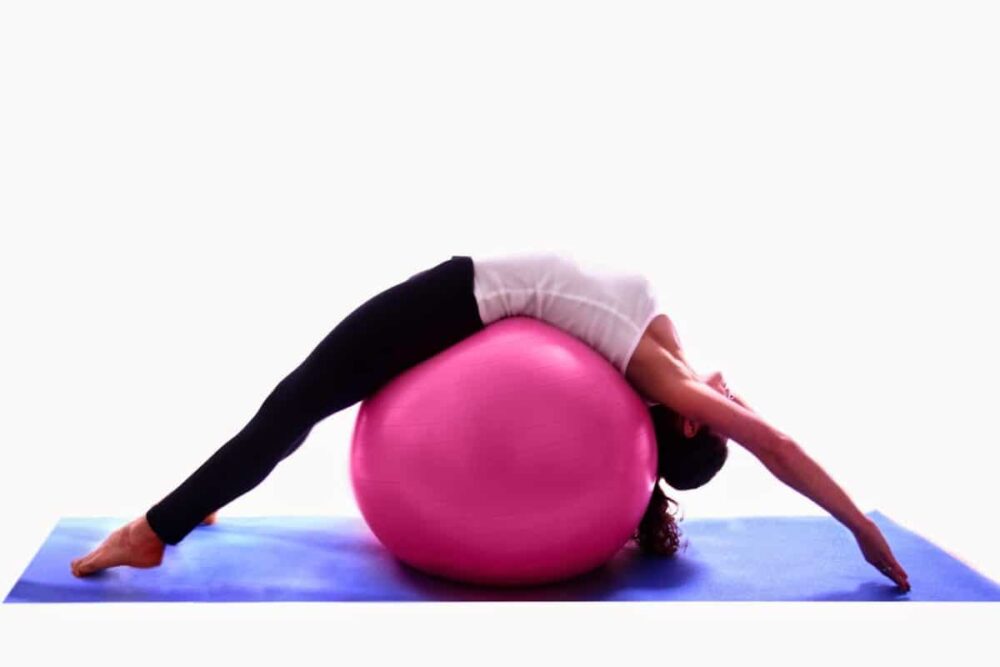 Puente sobre fitball