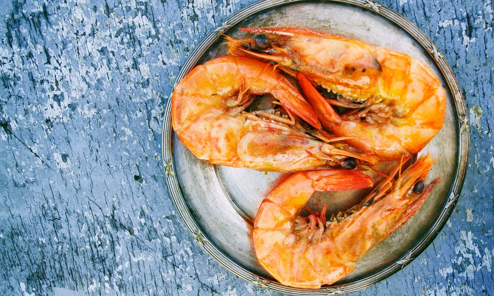 No es sano chupar las cabezas de las gambas aunque estén cocinadas
