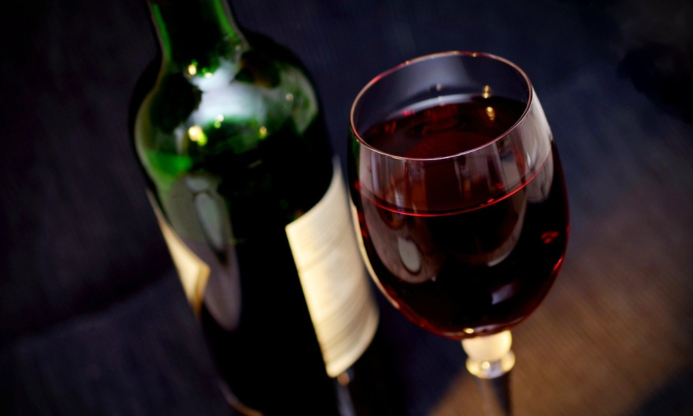 El beneficio de una copa de vino al día